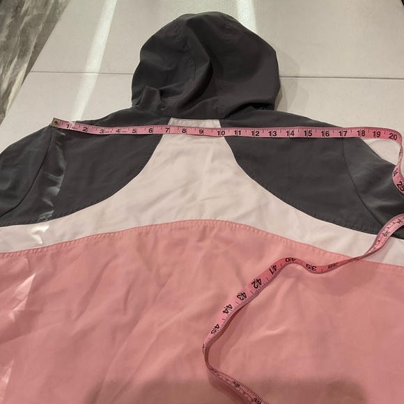 Nike Hooded Track Jacket Windbreaker Full Zip Pink & Grey Girls’ Size L (12-14) - Picture 10 of 12